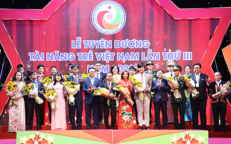 Hà Nội trịnh trọng tiến hành Đại hội Tài năng trẻ Việt Nam 2020