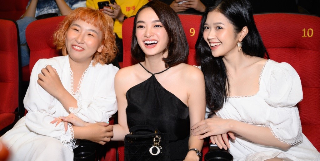 3 nữ diễn viên Kaity Nguyễn, Trang Hý và Suni Hạ Linh đến chúc mừng Hoàng Yến Chibi