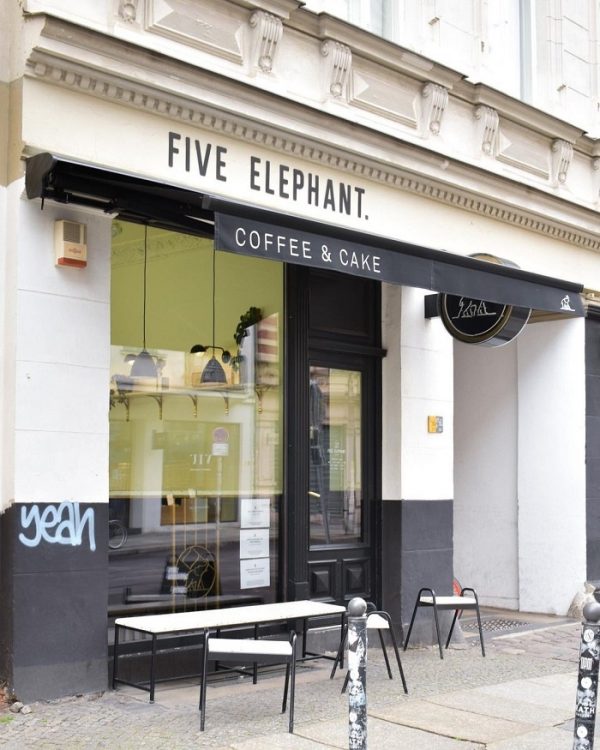 Cappuccino là thức uống rất được yêu thích ở Five Elephant. Ảnh: Five Elephant Coffee & Cake