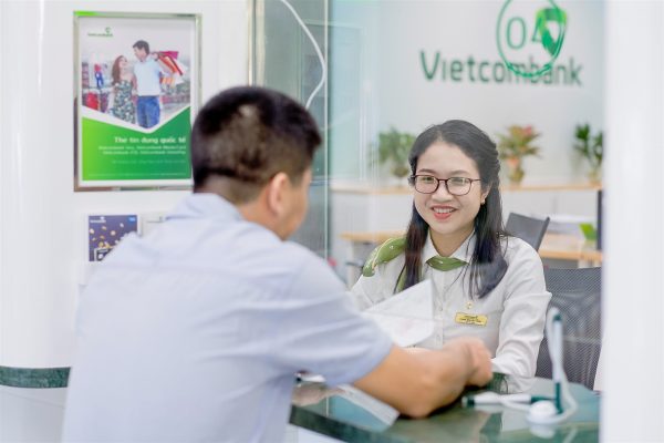 Vietcombank tiếp tục giảm lãi suất cho vay